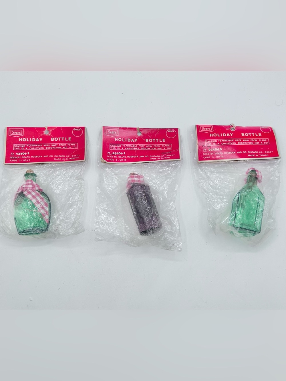 Vintage Colored Glass Sears Holiday Glass Mini Bottles Taiwan 3” Lot of 3 New
